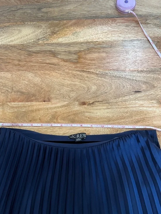 J. Crew Gwyneth Pleated Slip Skirt Navy size medium - Picture 7 of 7
